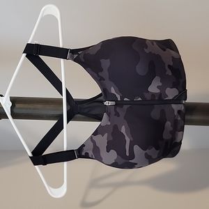 2 38C high-support sports bras